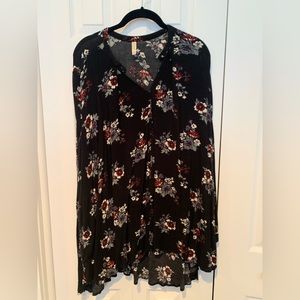 Free People tunic dress in XS. Runs very large as most FP clothing  does.